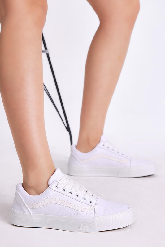 Women's White Comfortable Fit Lace-up Sneaker