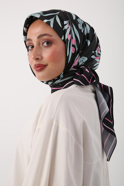 Black-Pink Patterned Twill Rose Scarf