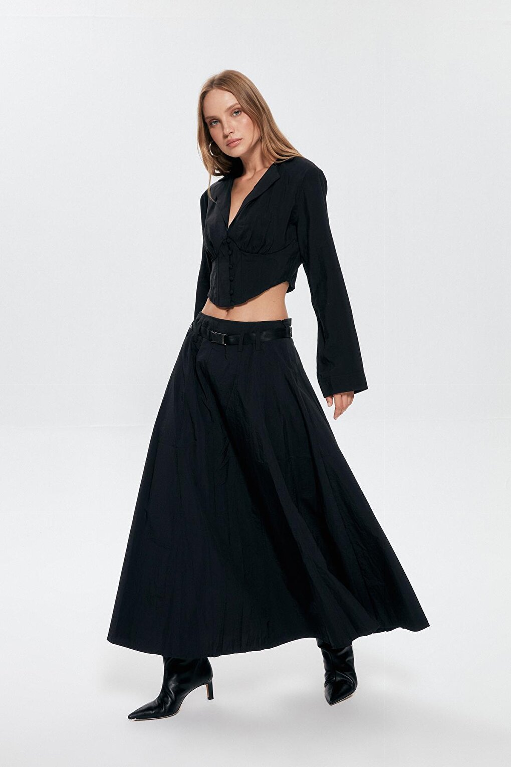 Belted Waist Technical Fabric Skirt Black