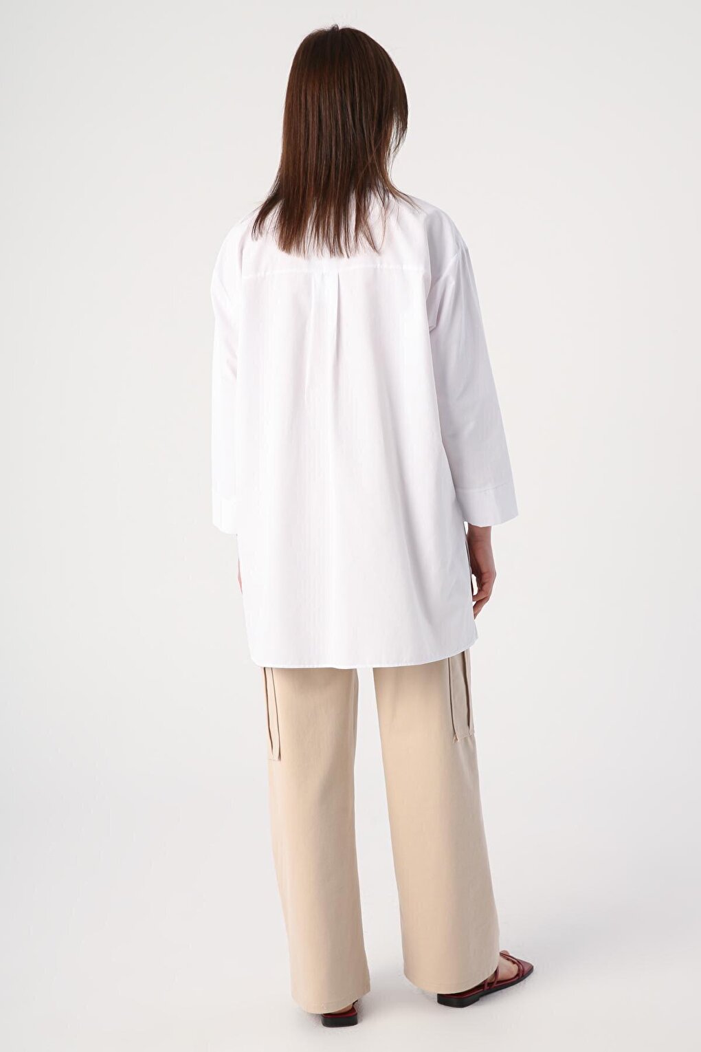 White Large Pocket Eyelet Oversize Shirt