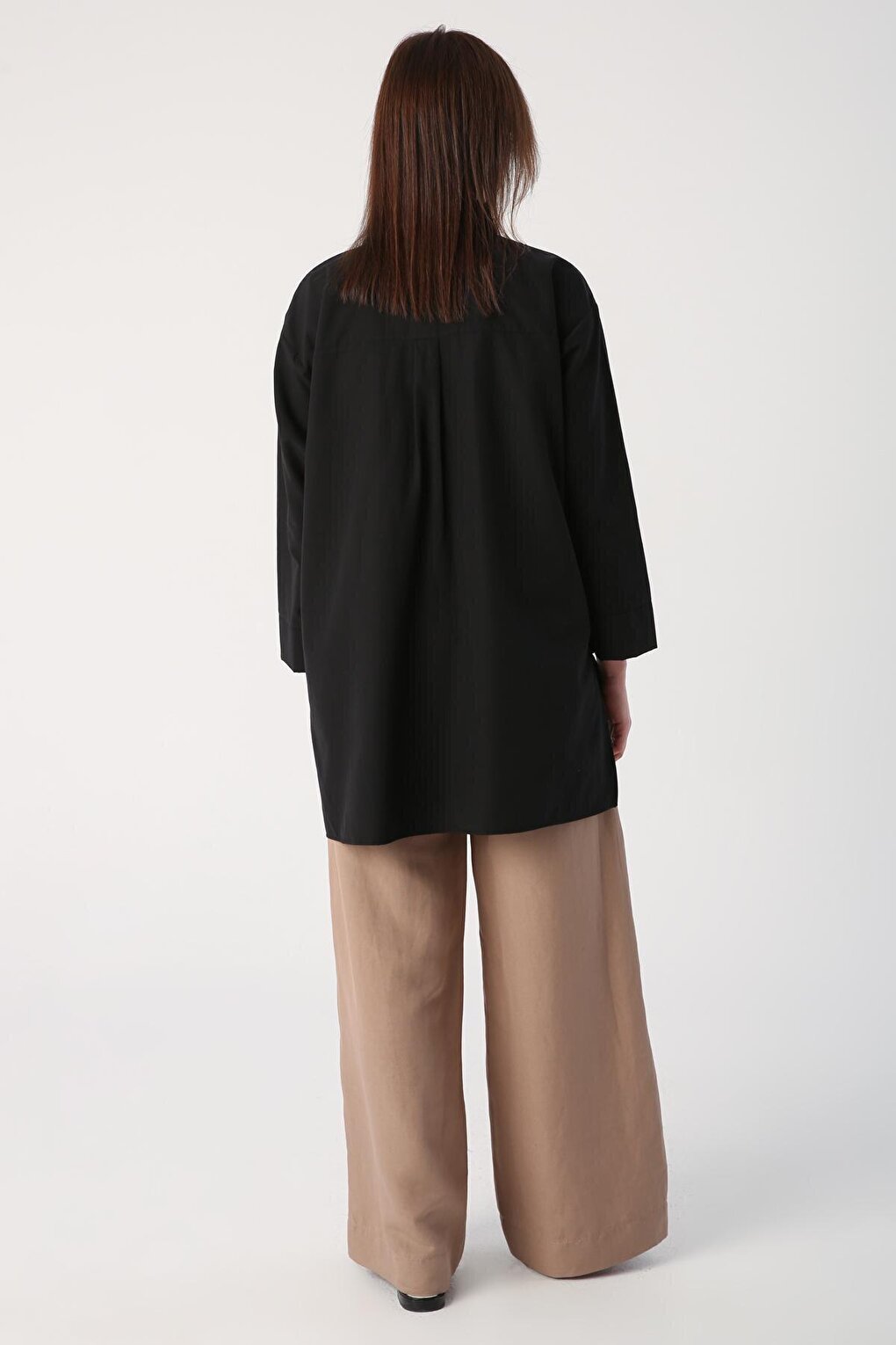 Black Large Pocket Eyelet Oversize Shirt