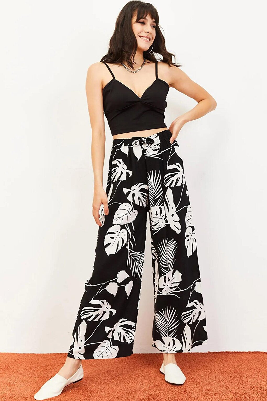 Large Flower Pattern Elastic Waist Belted Wide Leg Trousers - Black