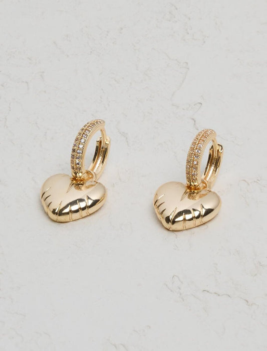 Stylish Earrings with Gold Heart Figures