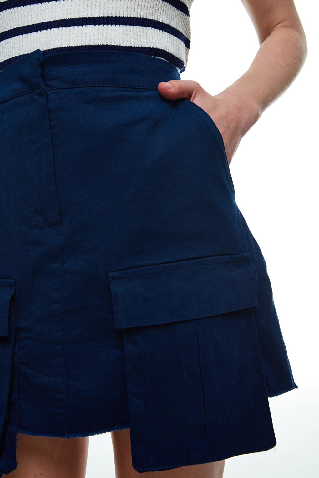 Cargo Pocket Detailed Mini Skirt Navy Blue