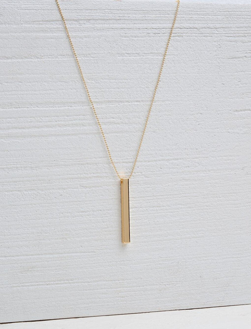 Gold Bar Figured Chain Necklace