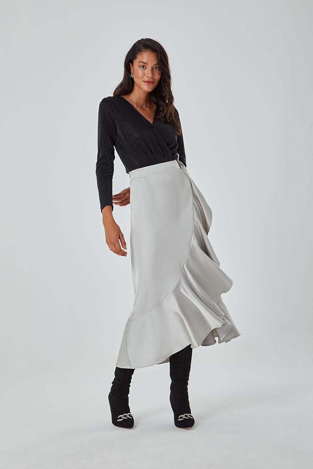 Ruffle Detailed Gray Satin Skirt