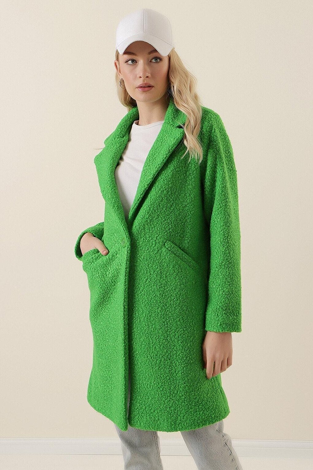 Women's Green Single Buttoned Double Pocket Lined Boucle Cashew Coat Hzl22w-bd190821