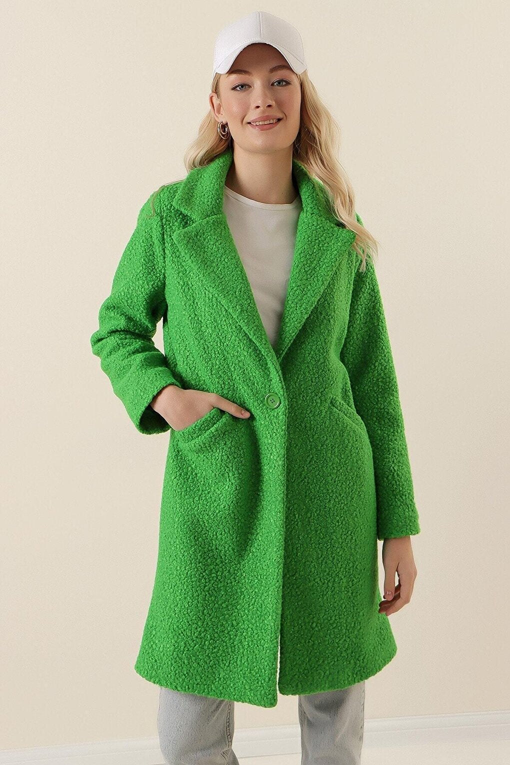 Women's Green Single Buttoned Double Pocket Lined Boucle Cashew Coat Hzl22w-bd190821