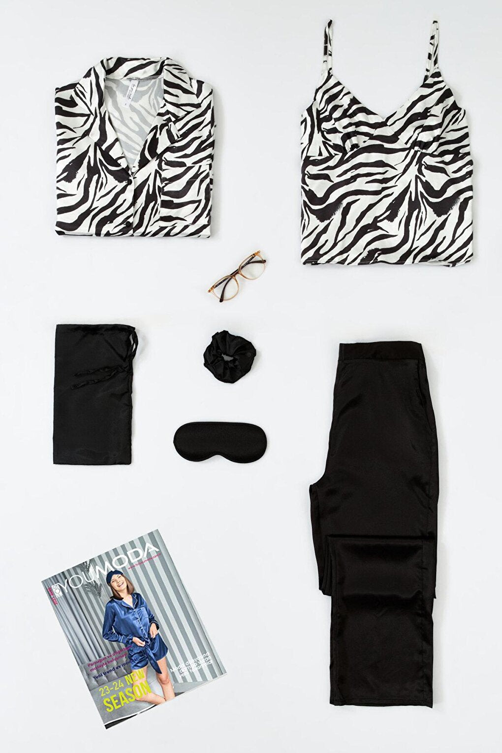 6-Piece Zebra Black Pajama Set, Both Inside and Outside