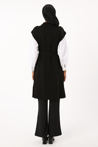 Black Shirt Collar Belted Knitwear Vest