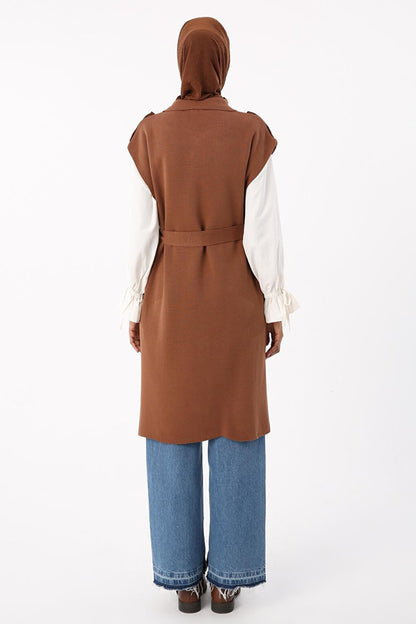 Brown Shirt Collar Belted Knitwear Vest