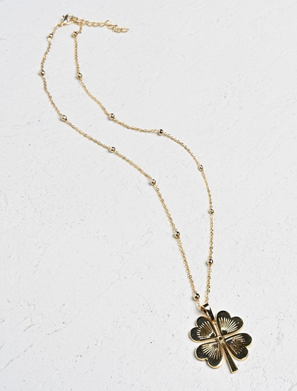 Gold Four Leaf Clover Figured Chain Lucky Necklace