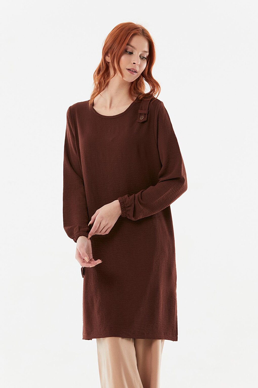 Fullamodest Ayrobin Fabric Tunic with Side Slits