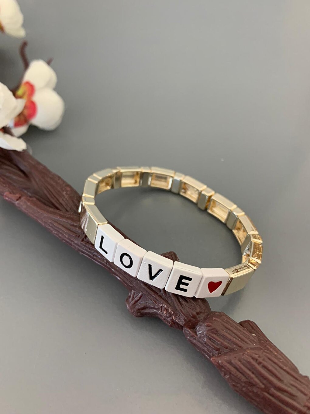 Love Written Elastic Bracelet