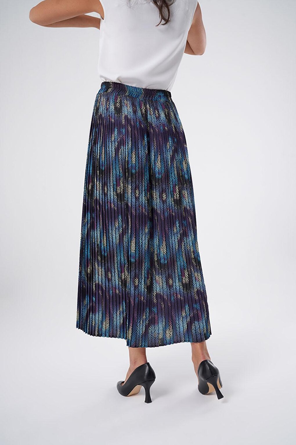 Patterned Pleated Skirt