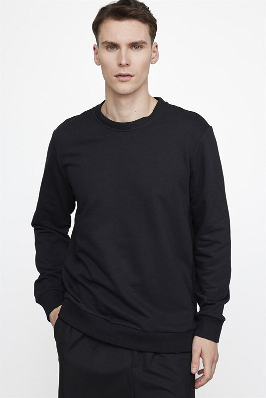 Crew Neck Basic Unisex Sweatshirt