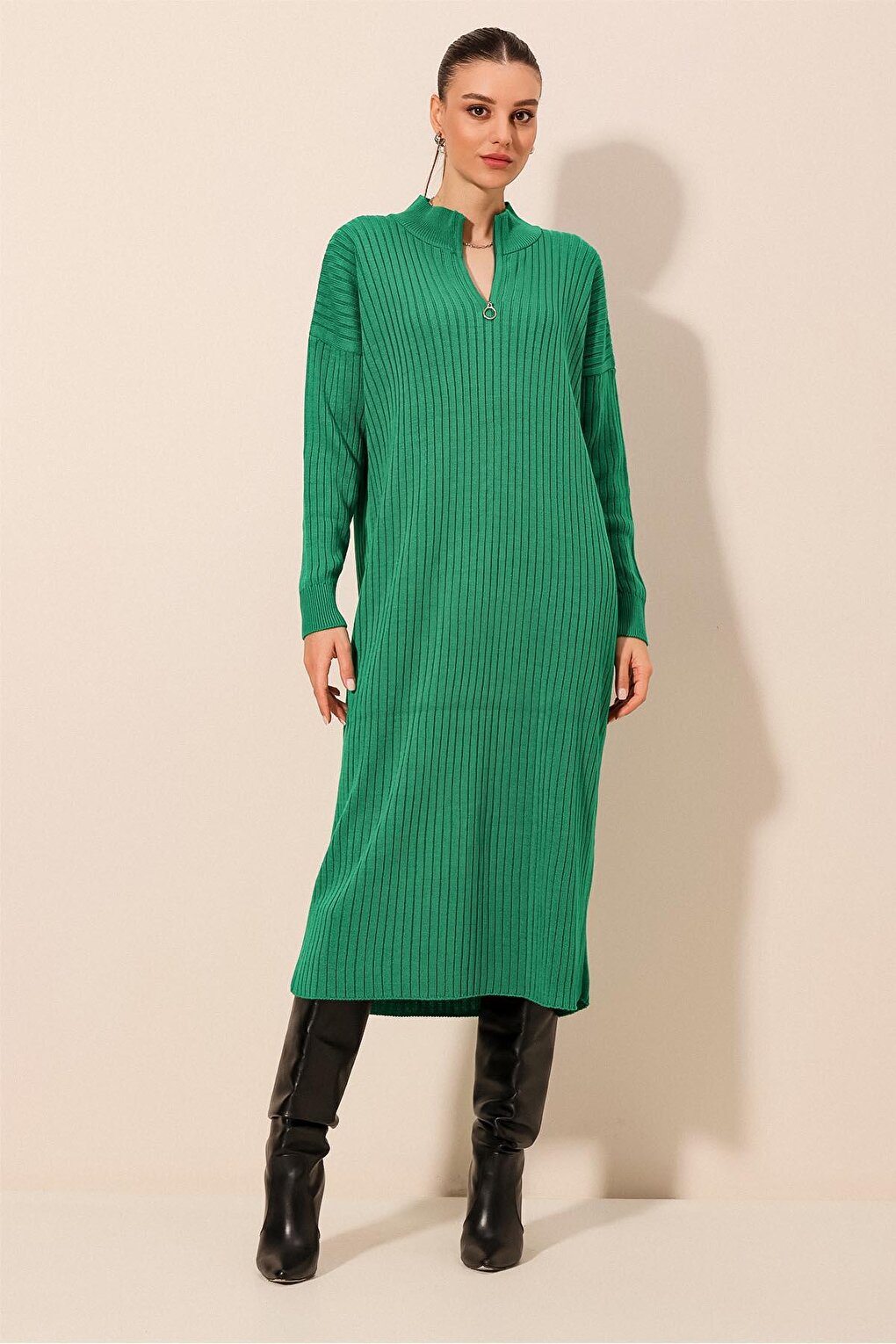 15839 Full-length Knitwear Dress - Green