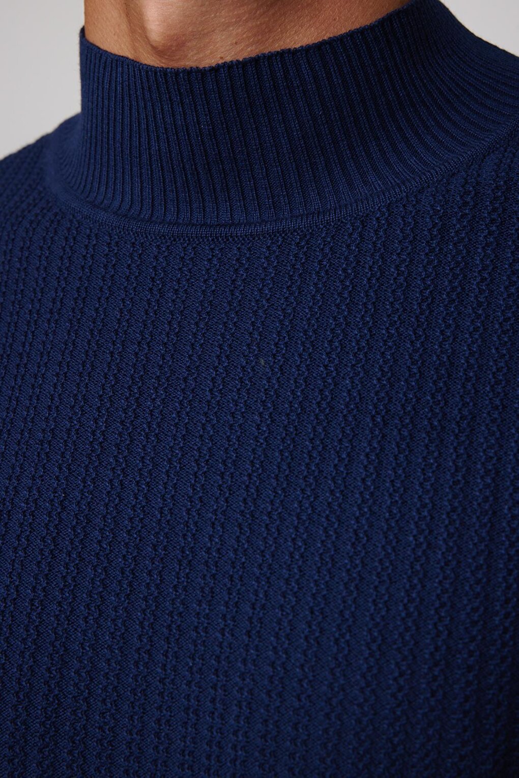 Slim Fit Half Turtleneck Non-Pilling Navy Blue Men's Knitwear Sweater