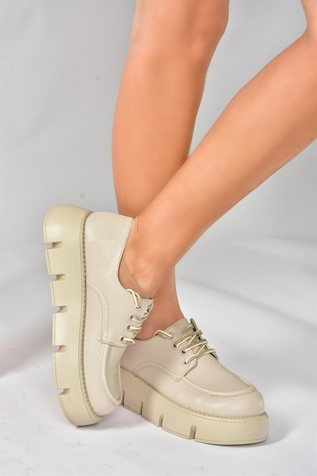 P2676320 Beige Casual Women's Shoes