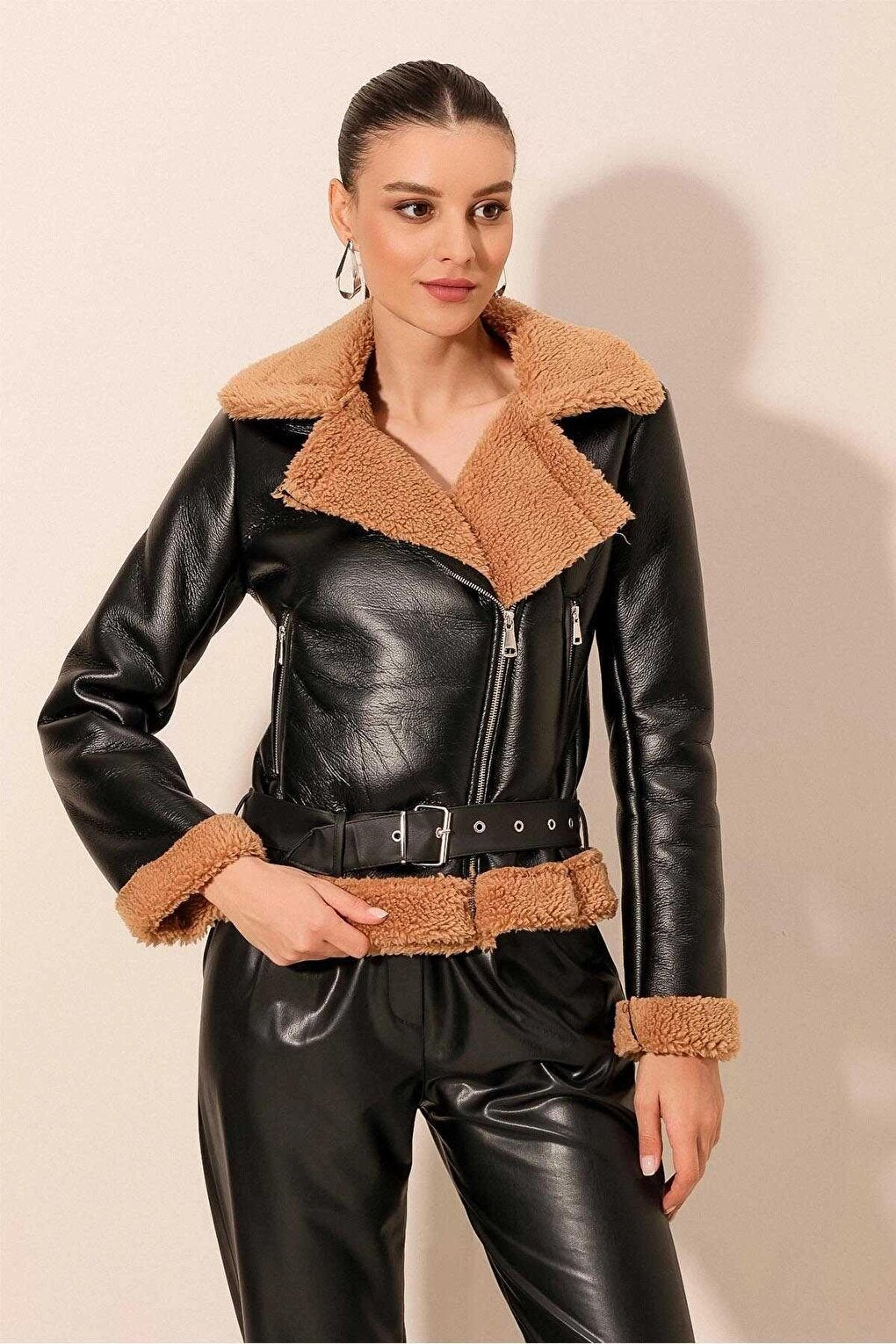 Black Double Breasted Collar Zippered Fur Lined Belted Leather Jacket