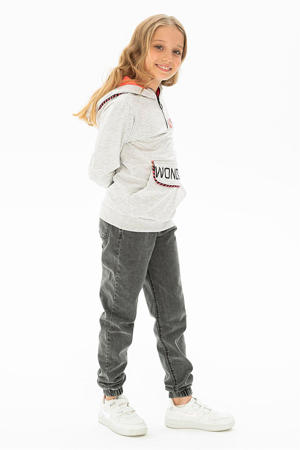 Girl's Gray Colored Kangaroo Pocket Wonder Printed Hooded Sweatshirt