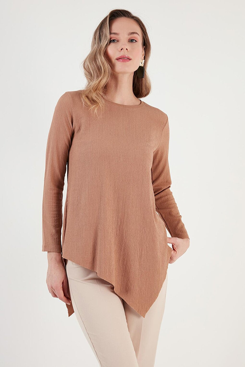 Crew Neck Stretchy Textured Asymmetrical Blouse 5864971