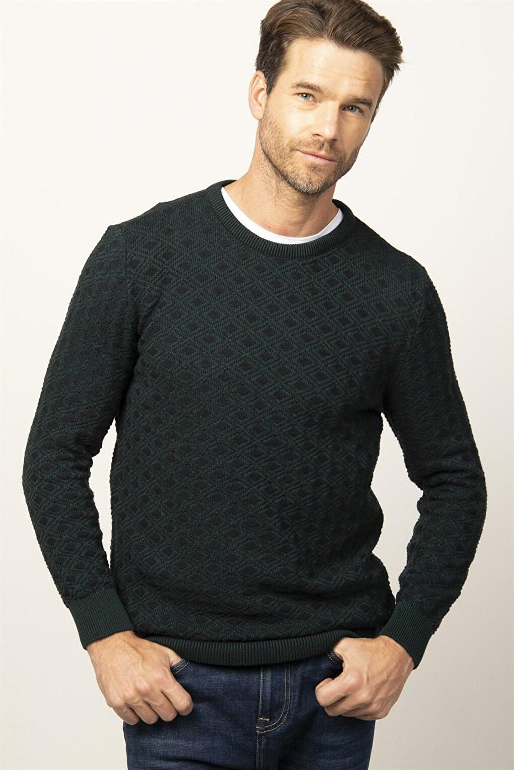 Slim Fit Crew Neck Dobby Cotton Men's Sweater