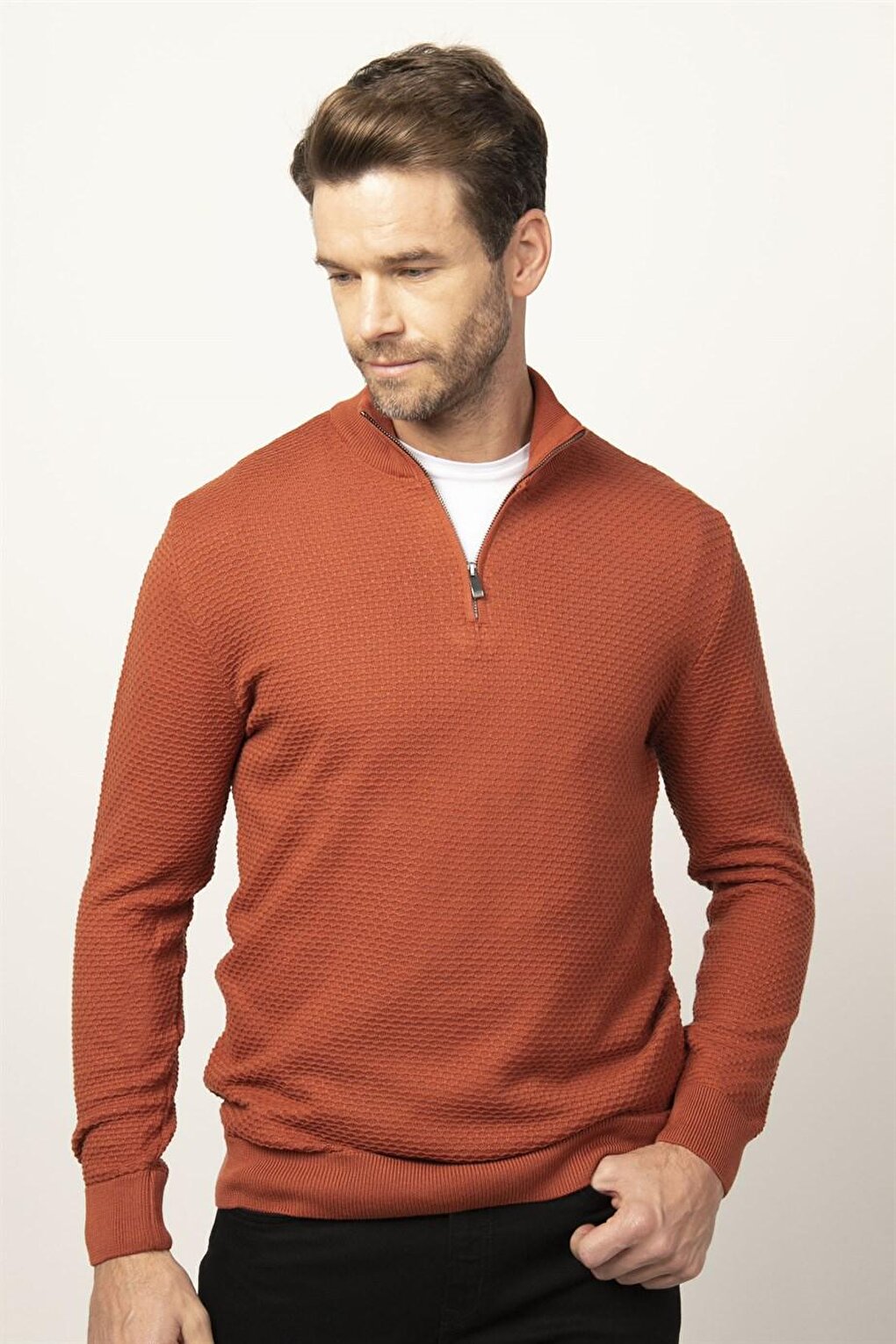 Slim Fit High Collar Zippered Men's Cinnamon Sweater