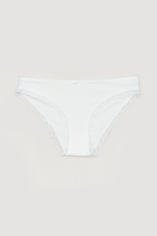 Ribbon Detailed Lace Panties