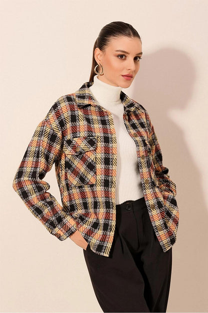 Women's Brick Black Metal Buttoned Plaid Pattern Stamped Lumberjack Shirt HZL24W-BD139541