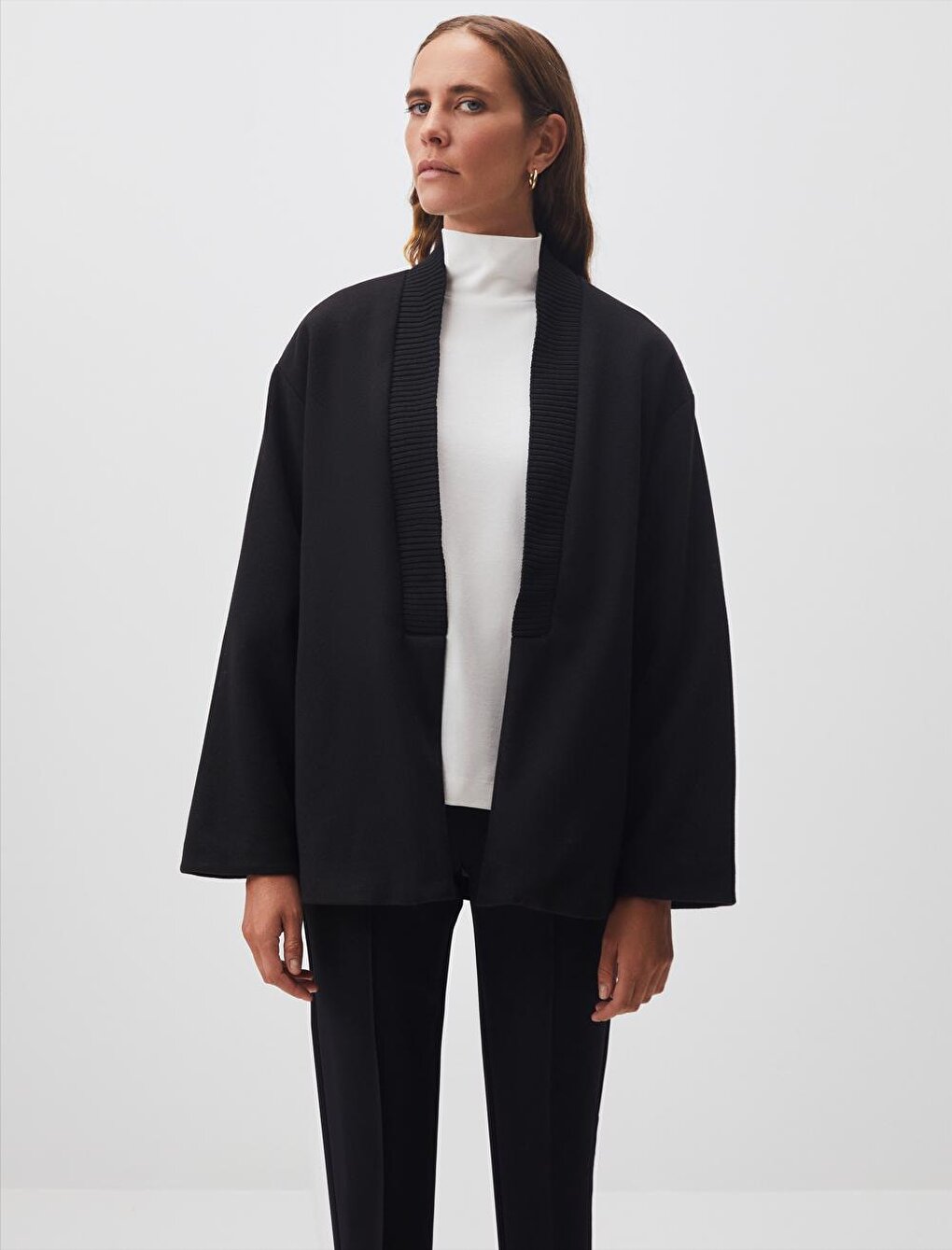 Black Open Collar Long Sleeve Cashew Jacket