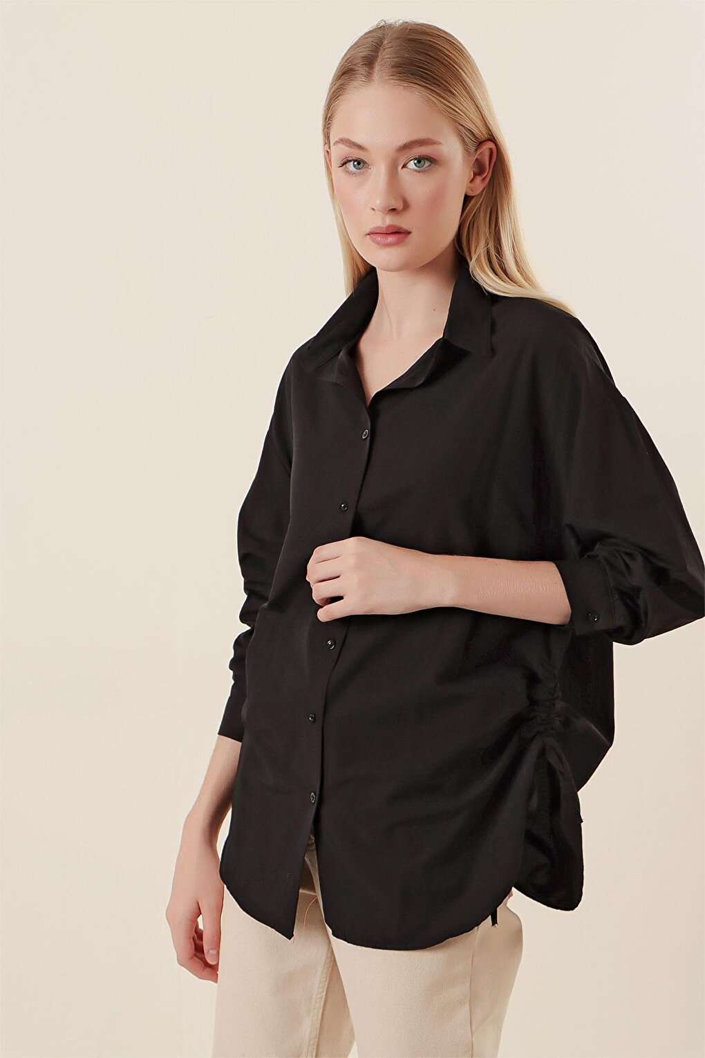 20132 Drawstring Oversize Shirt - Black