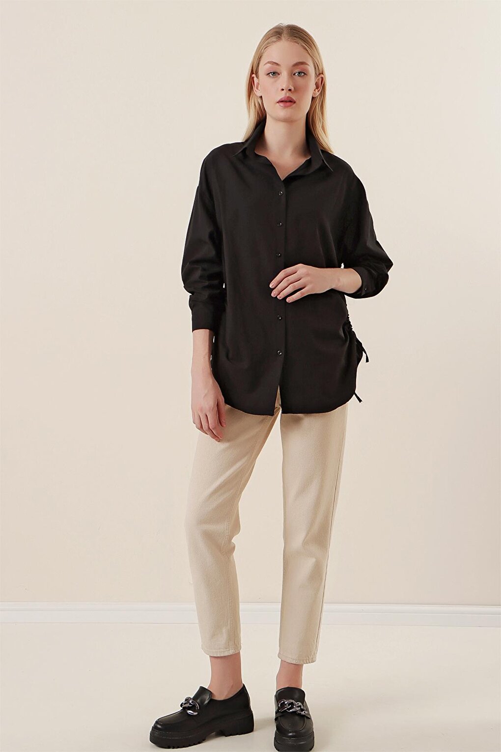 20132 Drawstring Oversize Shirt - Black