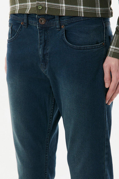 Grinded Slim Fit Jean