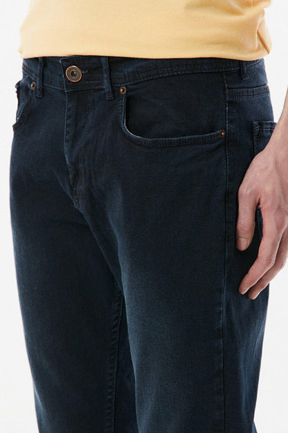 Grinded Slim Fit Jean