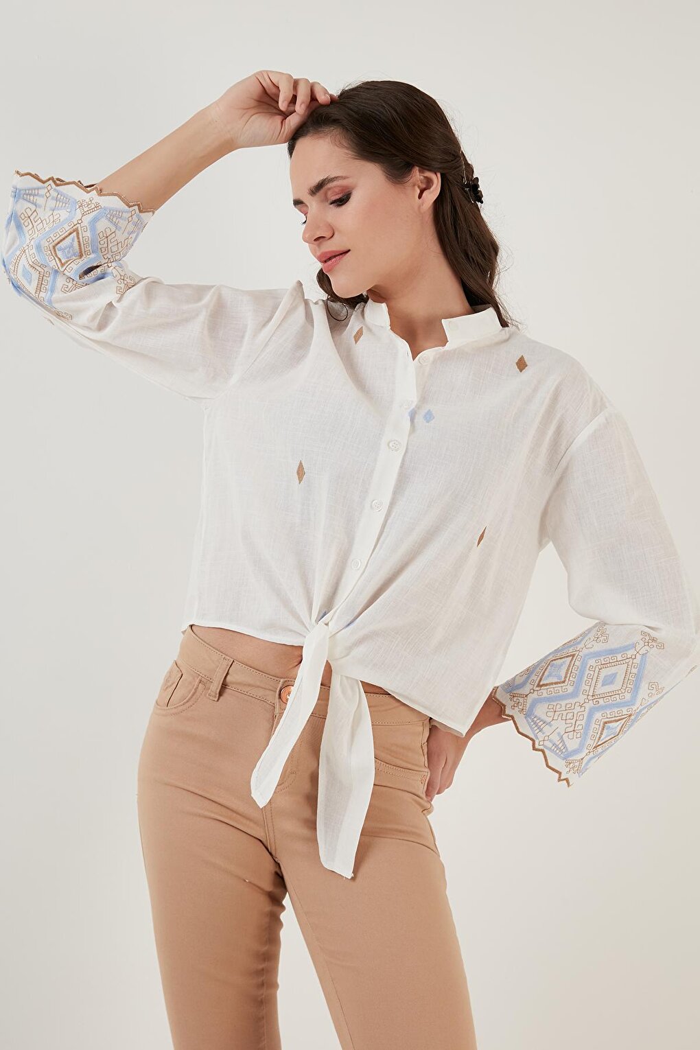 Cotton Embroidered Halter Collar Shirt 6110097