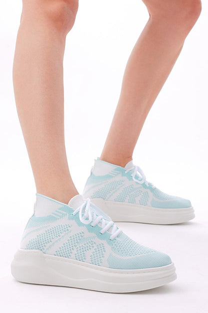 Women's Turquoise Comfortable Fit Lace-up Sneaker