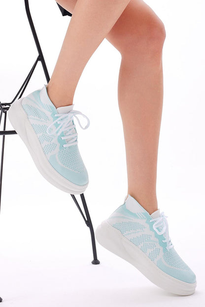 Women's Turquoise Comfortable Fit Lace-up Sneaker