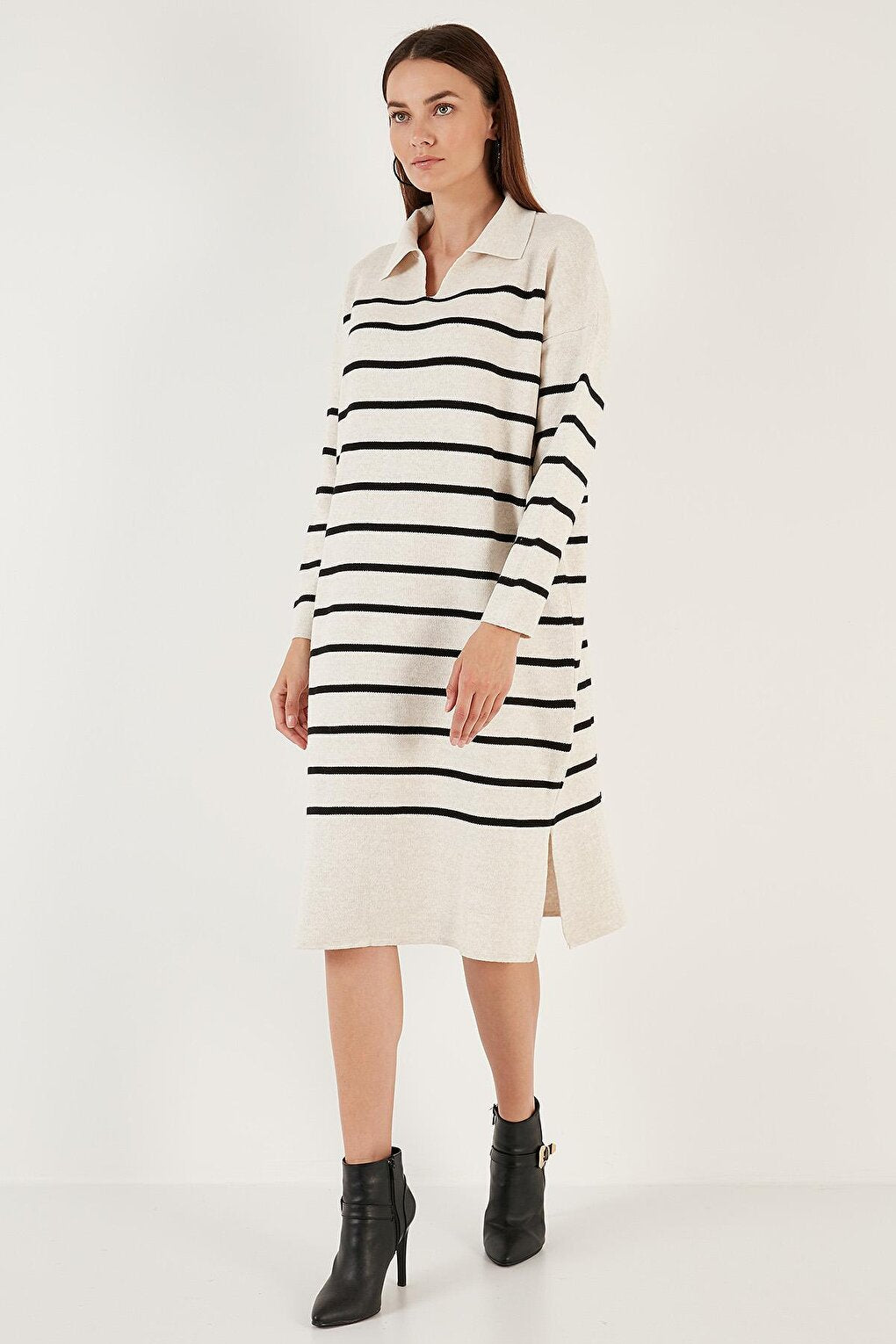 Striped Slit Polo Neck Knitwear Midi Dress 4615172