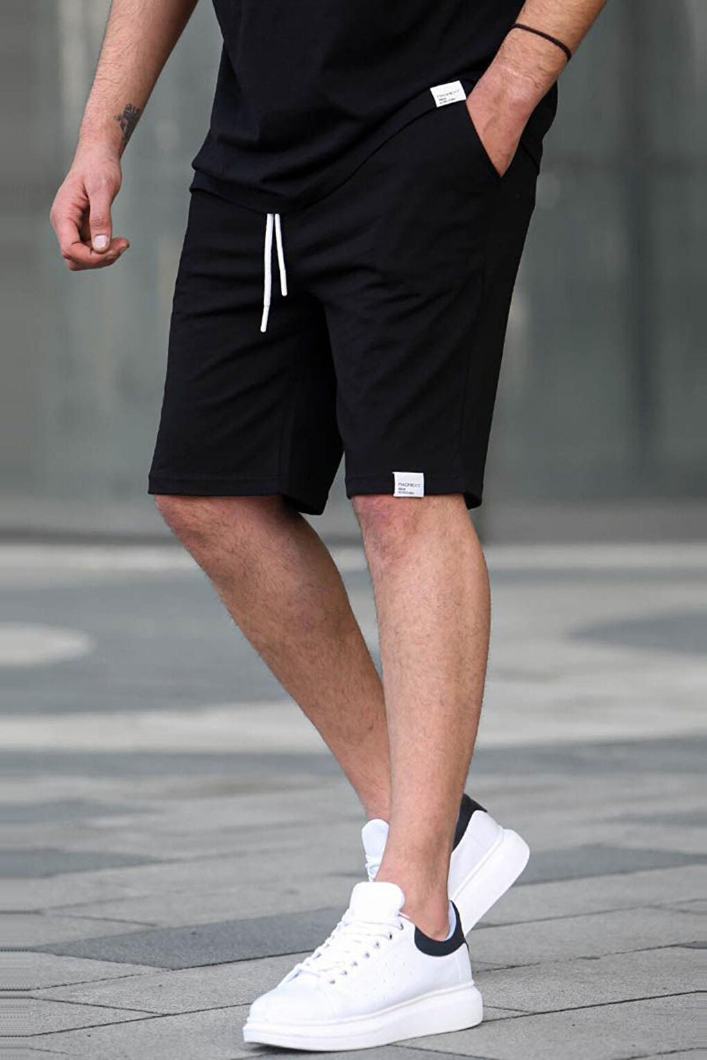 Black Basic Men's Shorts 6501