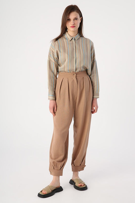 Soil Pleated Leg Epaulette Linen Trousers