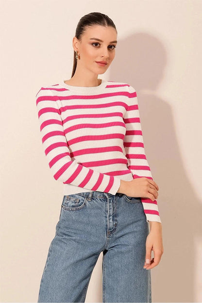 Women's Pink Striped Crew Neck Knitwear Sweater