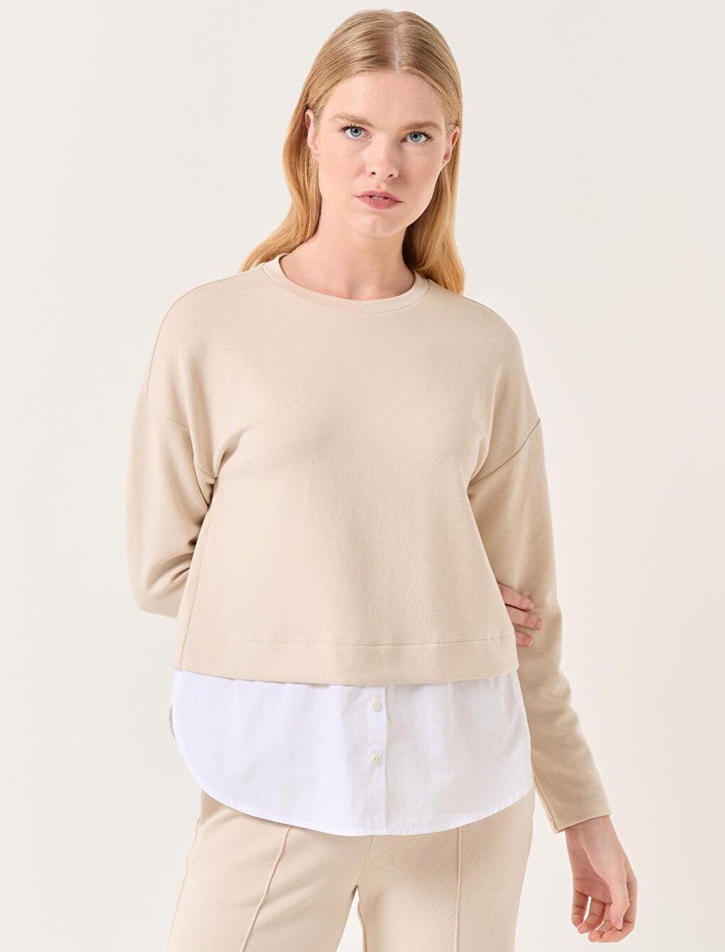 Beige Long Sleeve Crew Neck Sweatshirt