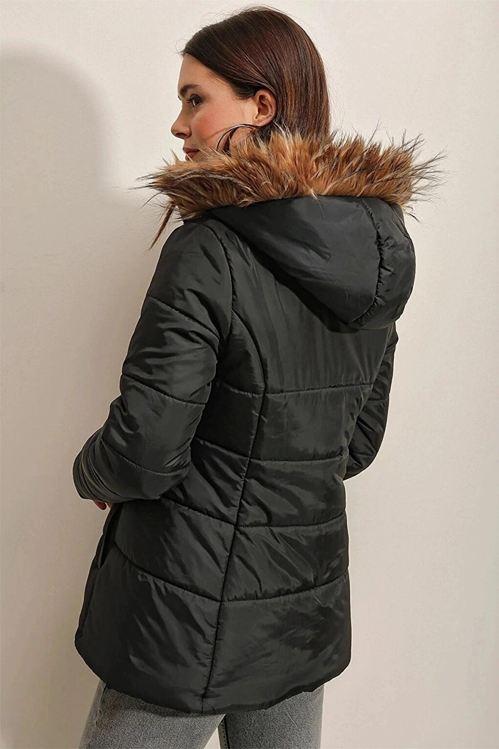 Women's Black Furry Collar Hooded Puffer Coat with Zipper and Snap Closure