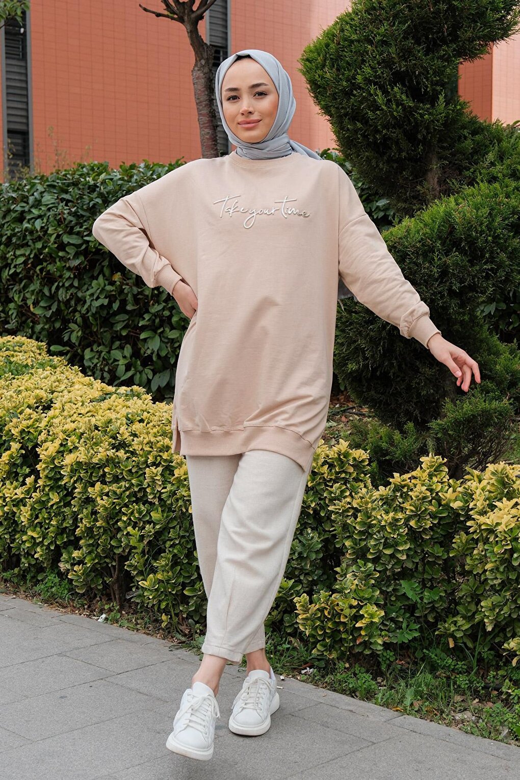 Women's Crew Neck Sweat Cream