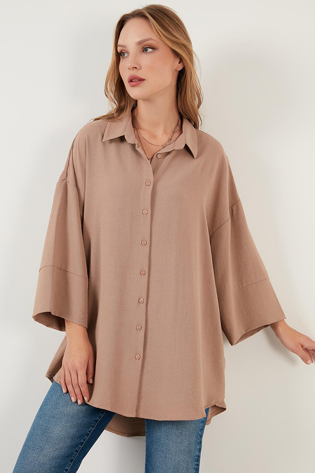 Relaxed Cut Wide Sleeve Long Back Loose Shirt 6057176