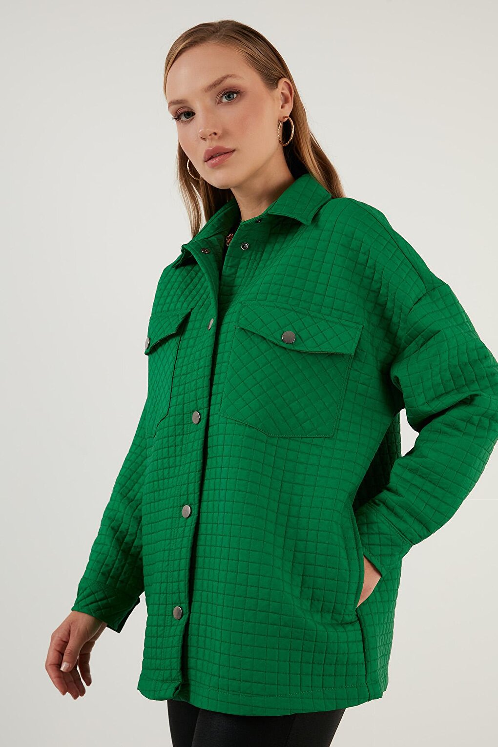 Oversize Pocketed Quilted Shirt Jacket 42190505