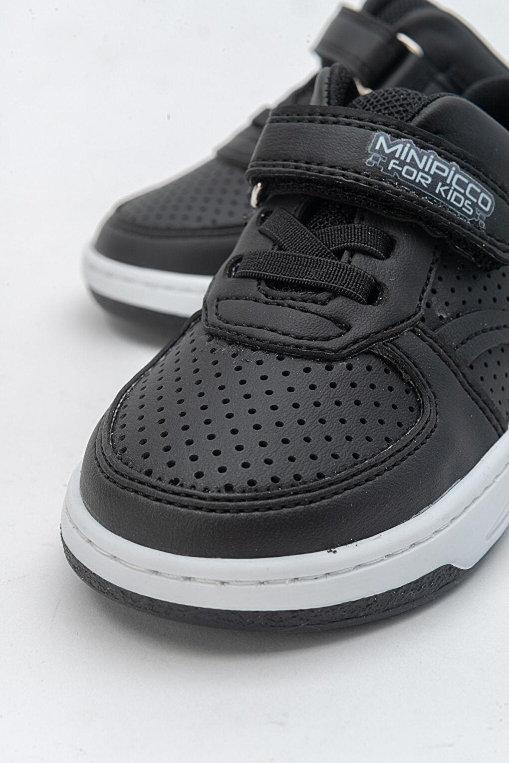 Boy's Black Sneaker Shoes