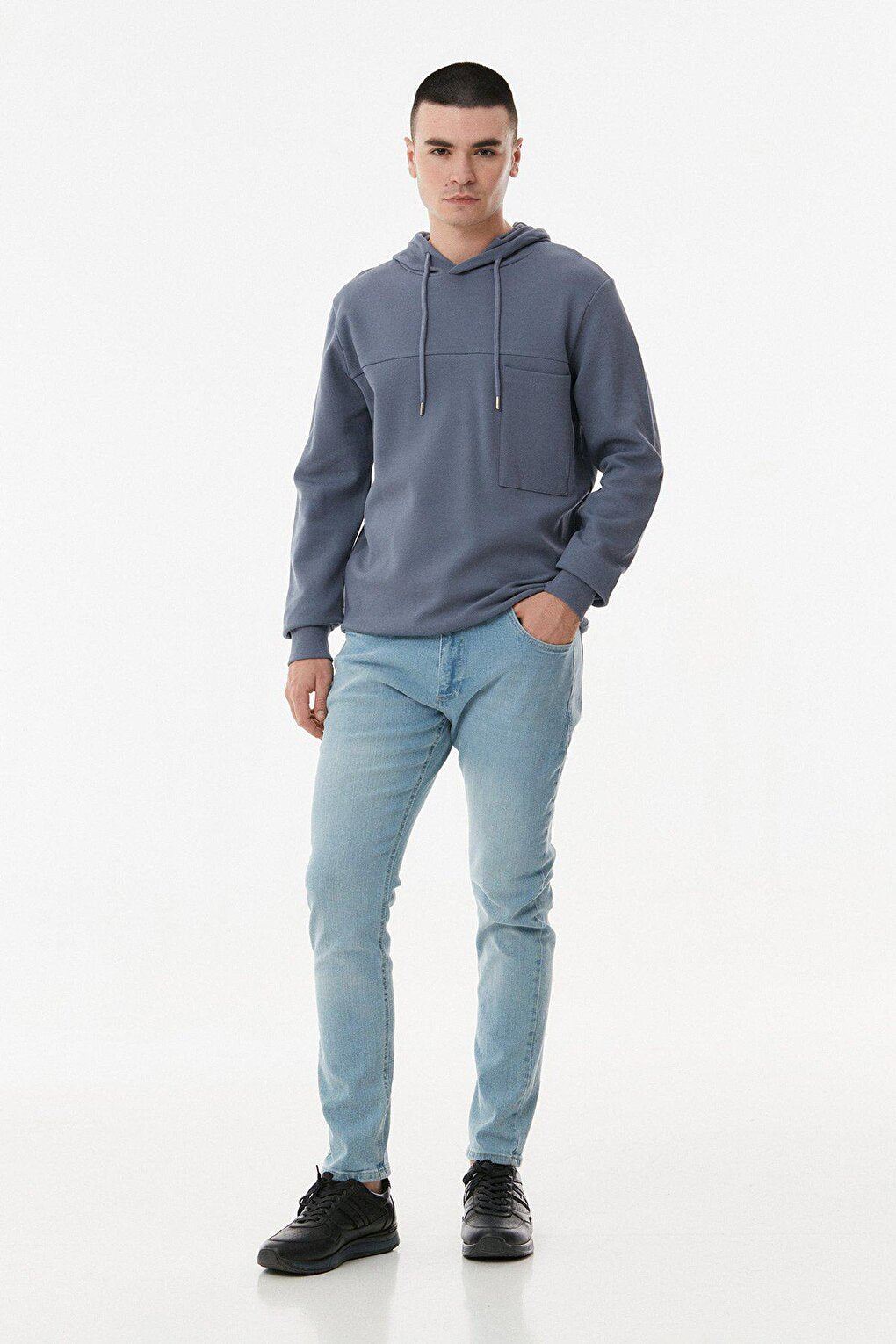 Basic Single Pocket Sweatshirt