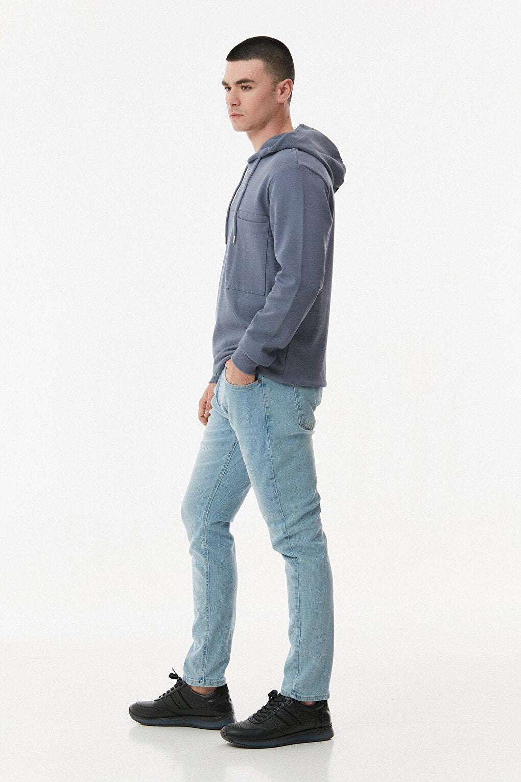 Basic Single Pocket Sweatshirt